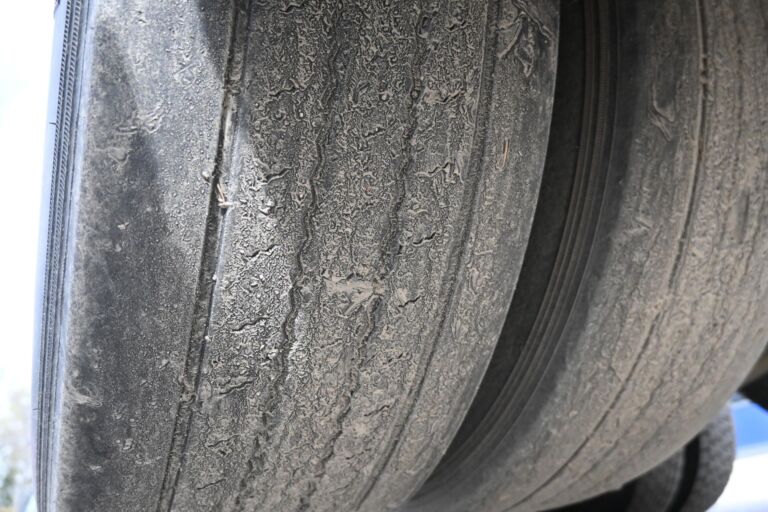 Scania R520 8x2 V8 koukku