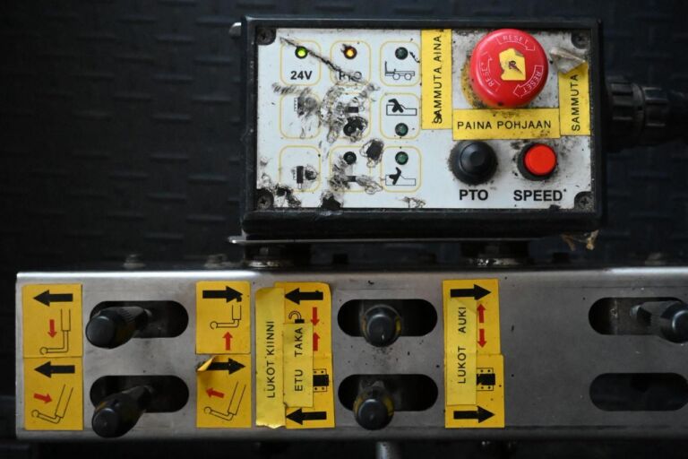 Scania R520 8x2 V8 koukku