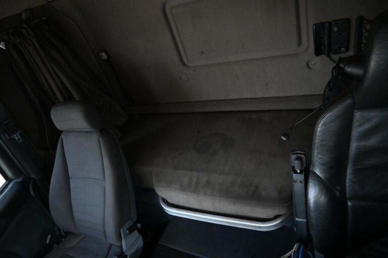 Scania R520 8x2 V8 koukku