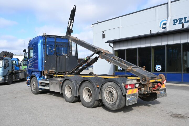 Scania R560 8×4*4 Tridem koukkuauto