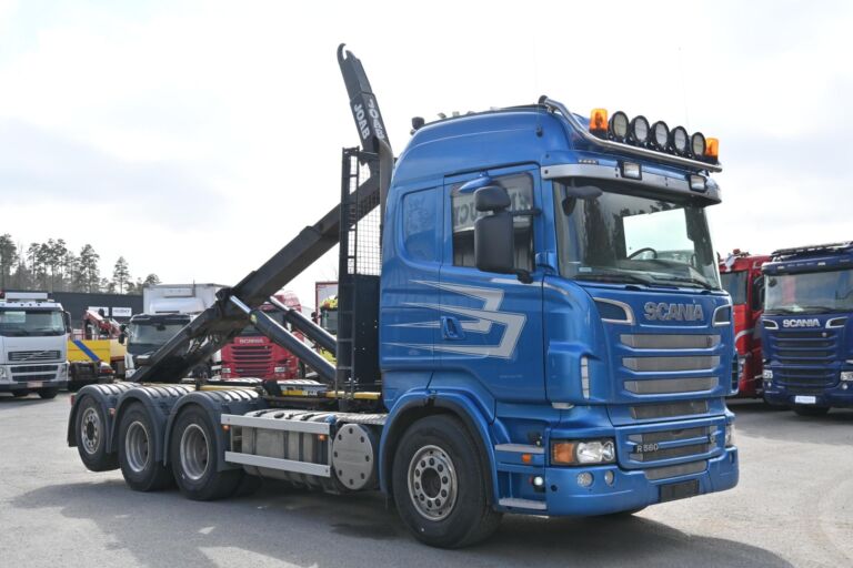 Scania R560 8x4*4 Tridem koukkuauto