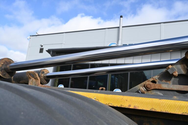 Scania R560 8x4*4 Tridem koukkuauto