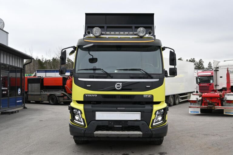 Volvo FMX500 6x2 Maansiirtoauto