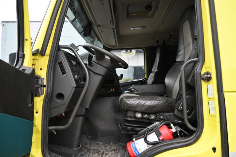 Volvo FMX500 6x2 Maansiirtoauto