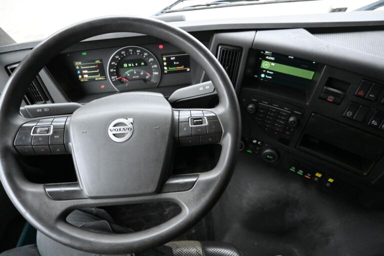 Volvo FMX500 6x2 Maansiirtoauto