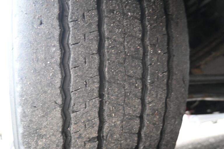 Scania R580 8x4 koukkuauto