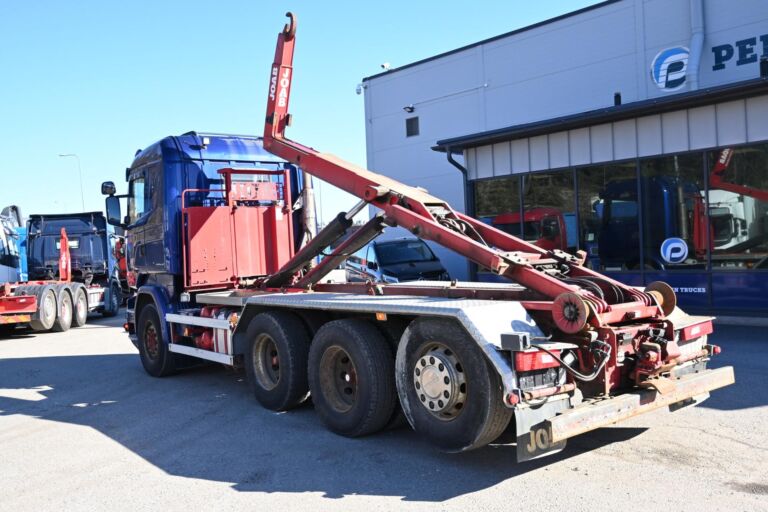 Scania R580 8x4 koukkuauto