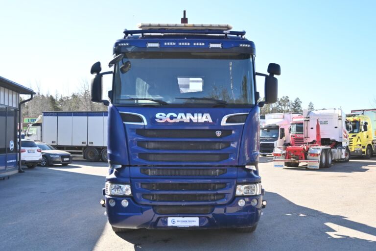 Scania R580 8x4 koukkuauto