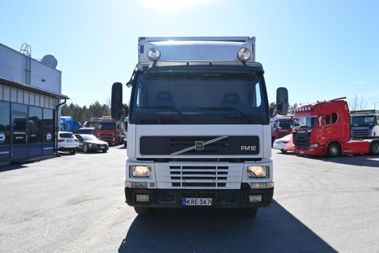 Volvo FM420 6x2 Huutokaupataan