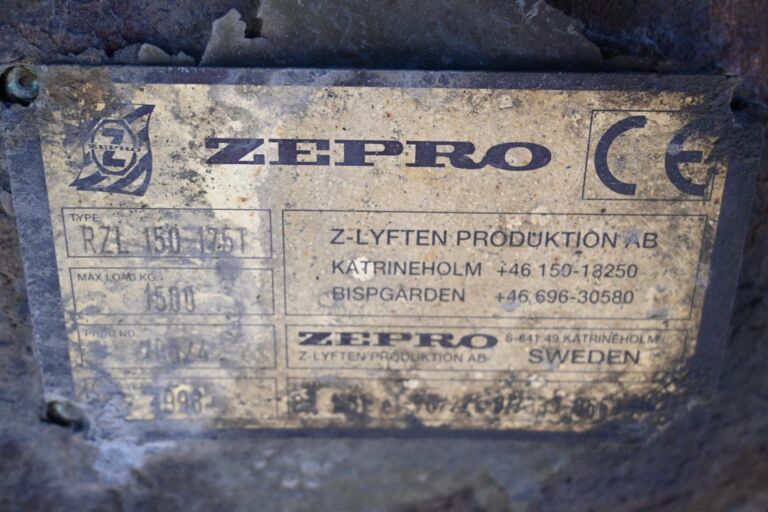 Volvo FM420 6x2 Huutokaupataan