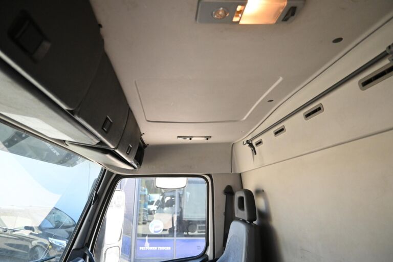 Volvo FM420 6x2 Huutokaupataan