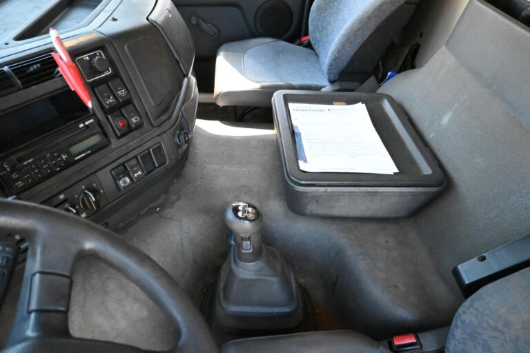 Volvo FM420 6x2 Huutokaupataan