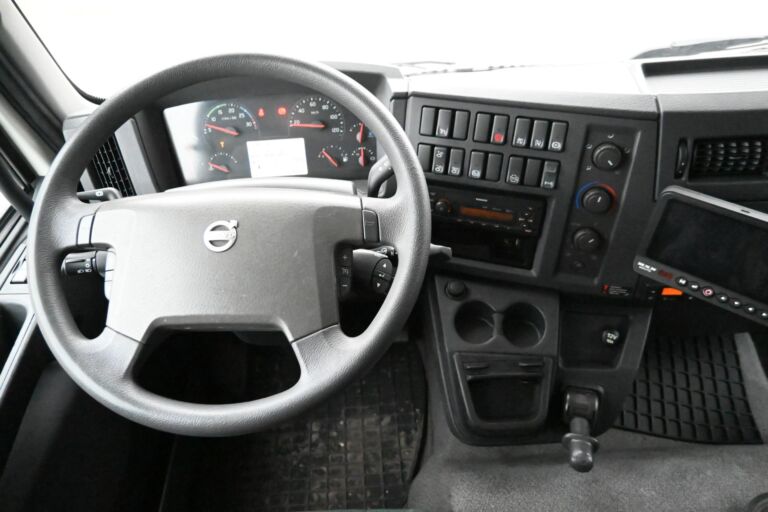 Volvo FL210 4x2