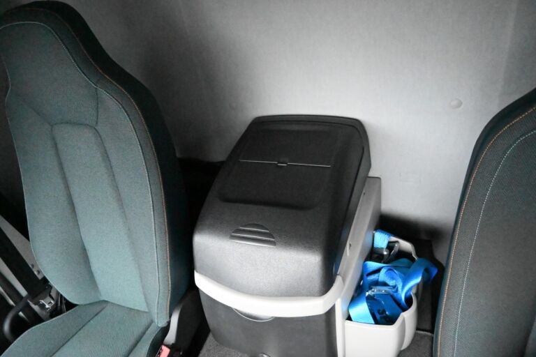 Volvo FL210 4x2