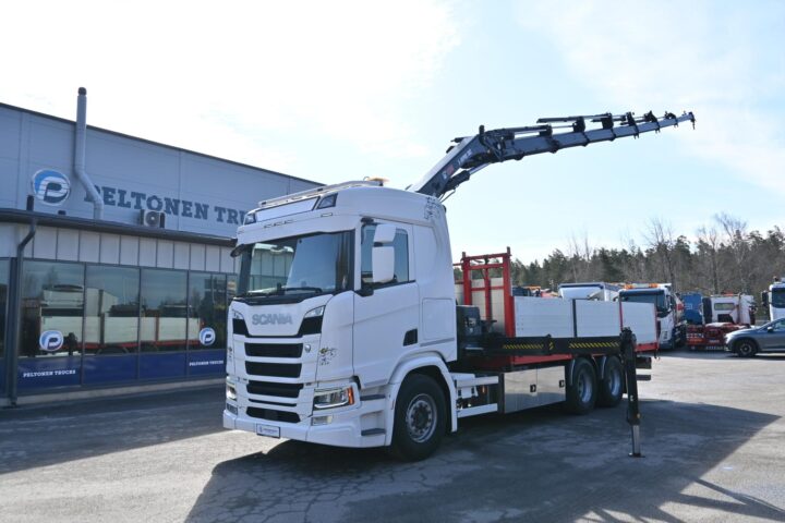 Scania R500 6×2 HIAB 302 7+1