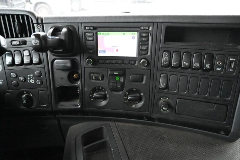 Scania P320 4x2