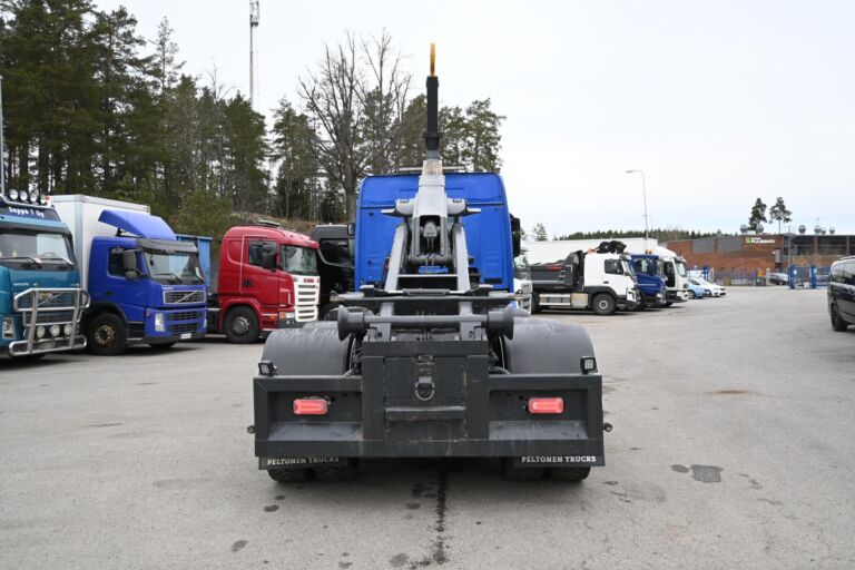 Scania P450 8x4 Tulossa