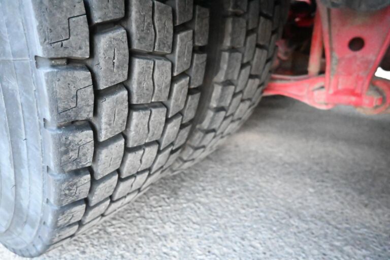 Volvo FH540 8x4/4 Koukkuauto