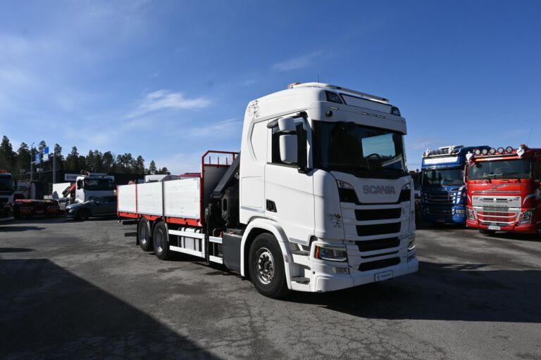 Scania R500 6x2 HIAB 302 7+1