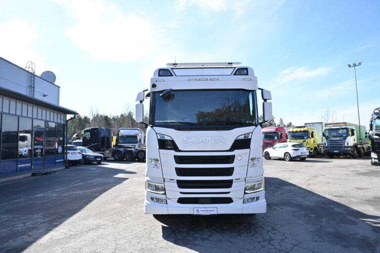 Scania R500 6x2 HIAB 302 7+1