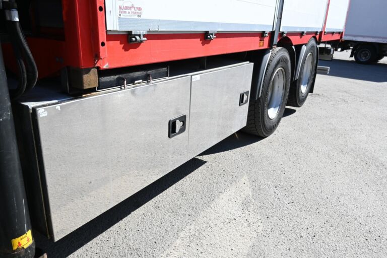 Scania R500 6x2 HIAB 302 7+1