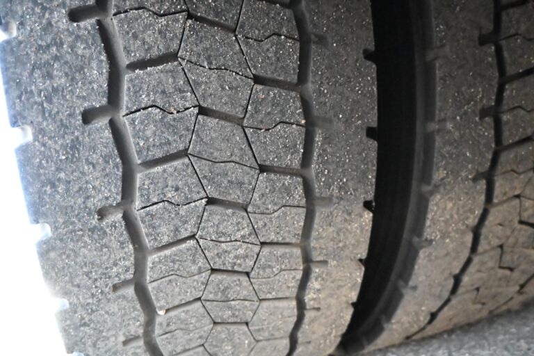 Scania R450 6x2 umpikaappi