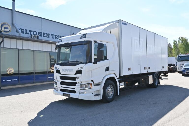 Scania P320 4x2