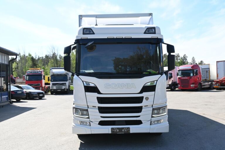 Scania P320 4x2
