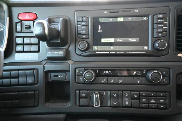 Scania P320 4x2