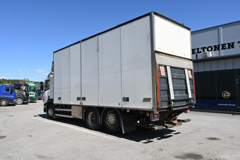 Scania P400 6x2