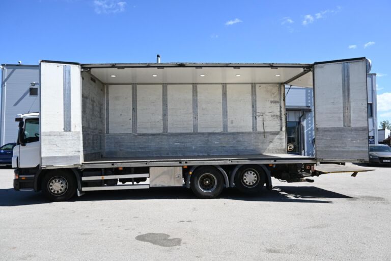 Scania P400 6x2
