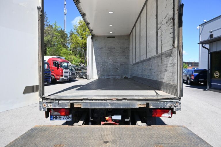 Scania P400 6x2
