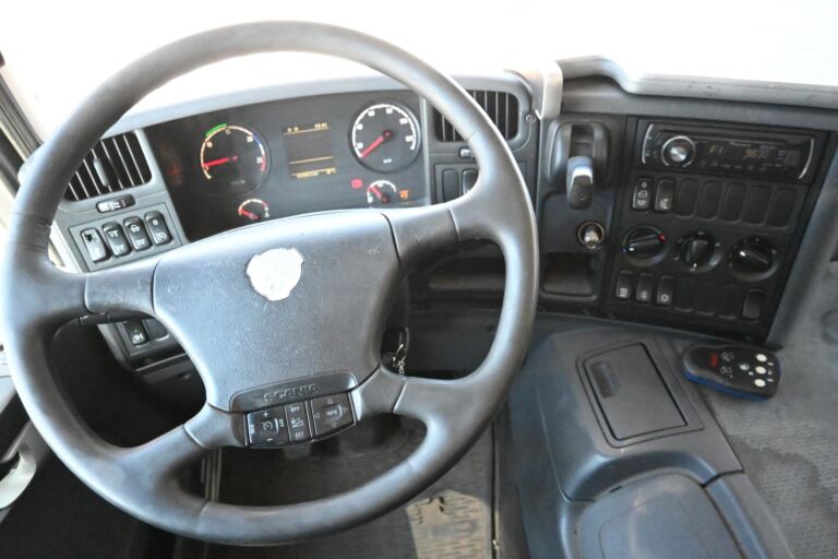 Scania P400 6x2