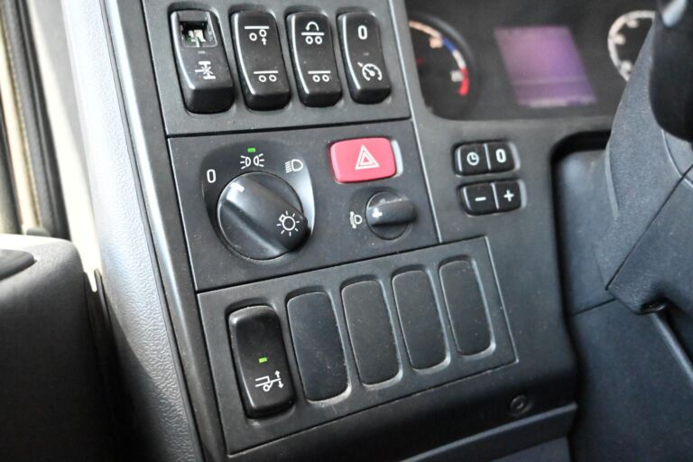Scania P400 6x2