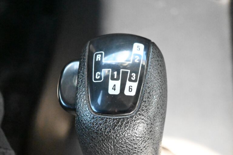 Scania R124 vaihtolava-auto