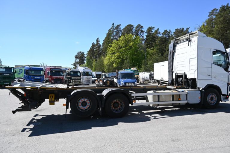 Volvo FH500 6x2 konttialusta