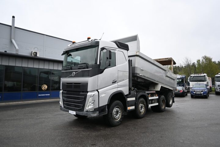 Volvo FH500 8×4 Maansiirto