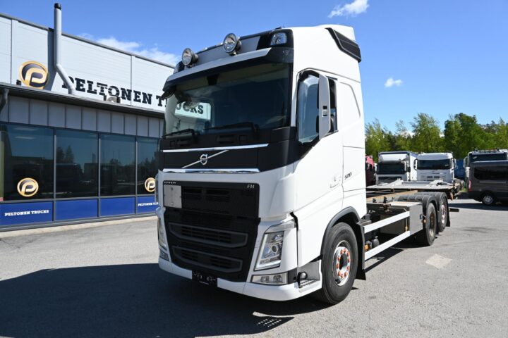 Volvo FH500 6×2 konttialusta