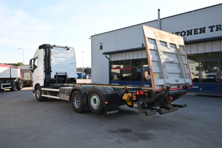 Volvo FH500 6×2 alusta