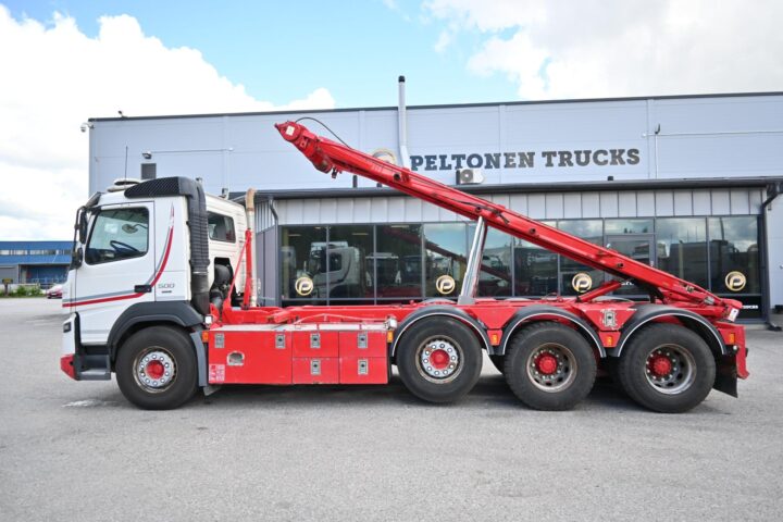 Volvo FMX500 8×4/4 Vaijeri
