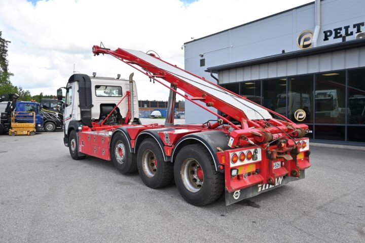 Volvo FMX500 8×4/4 Vaijeri