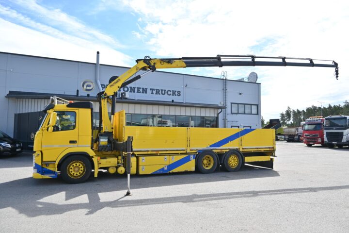 Volvo FM330 6×2*4 Palfinger PK19