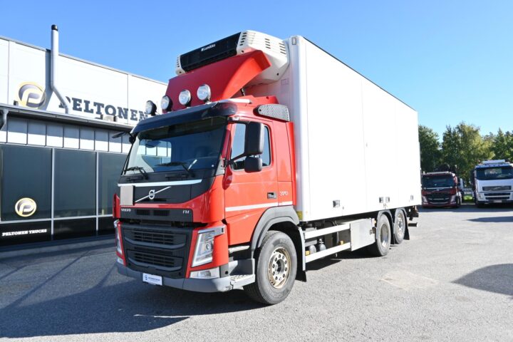 Volvo FM370 6×2