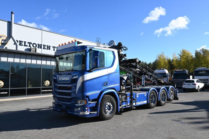 Scania R500 8×4*4 HMF2620K5