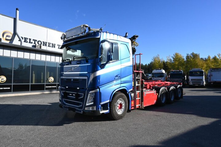 Volvo FH540 8×4*4 HMF2820K5 (2024)